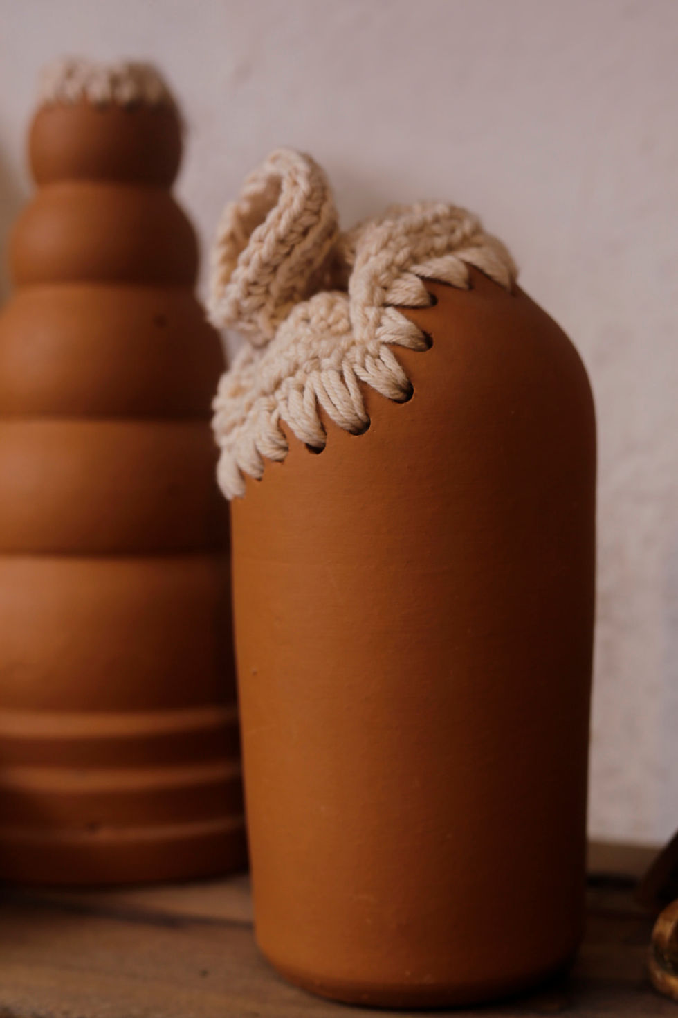 Miniatura: Vaso cerâmica - com crochê