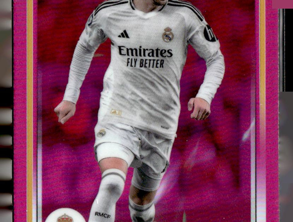 2024-25 Topps Chrome UCC #164 Federico Valverde Pink Refractor #/250