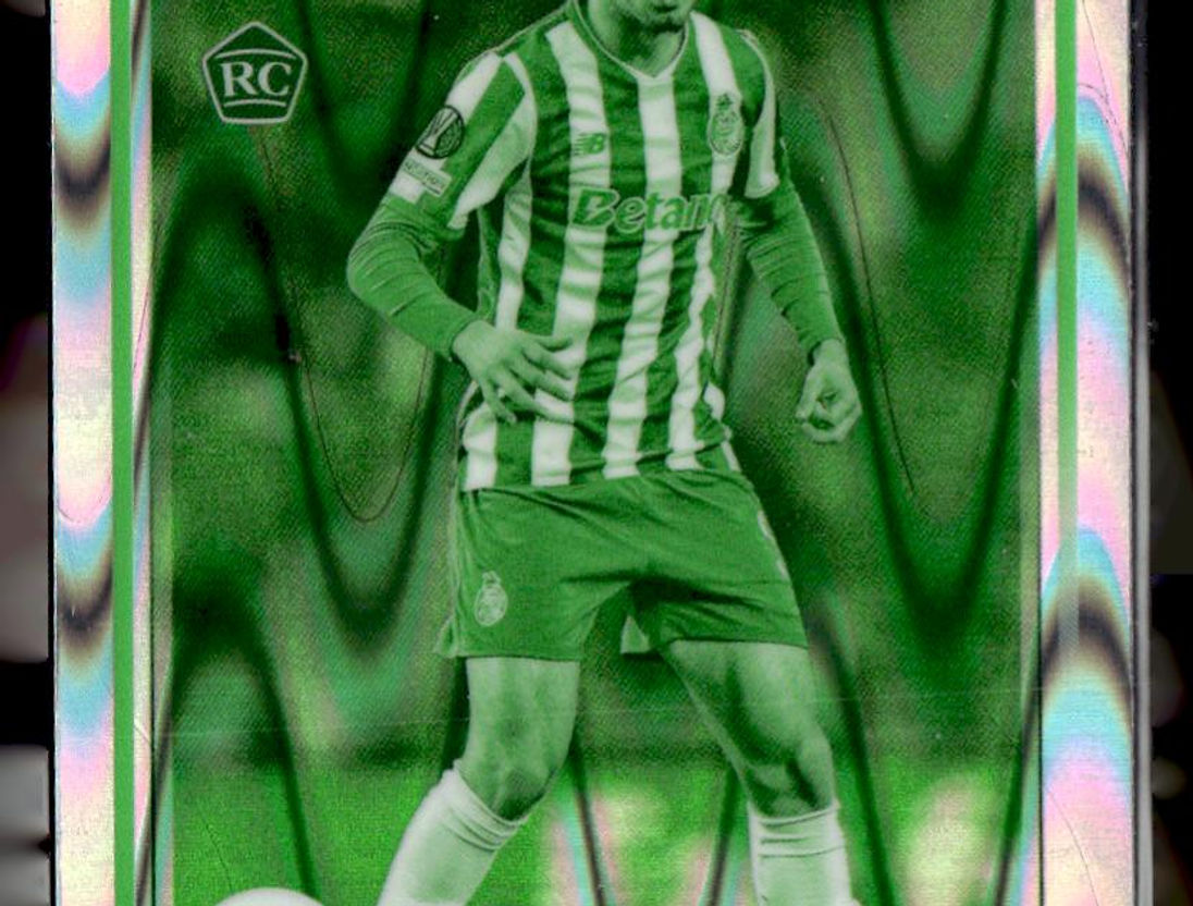 2024-25 Topps Chrome UCC #187 Martim Fernandes Night Vision RayWave /225