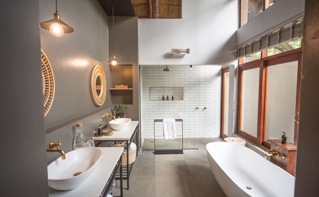 KUBU BATHROOM 1.jpg