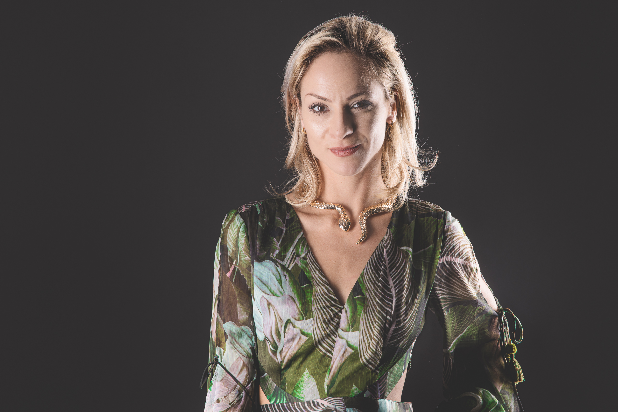 Writer: Miss Daisy Diamond