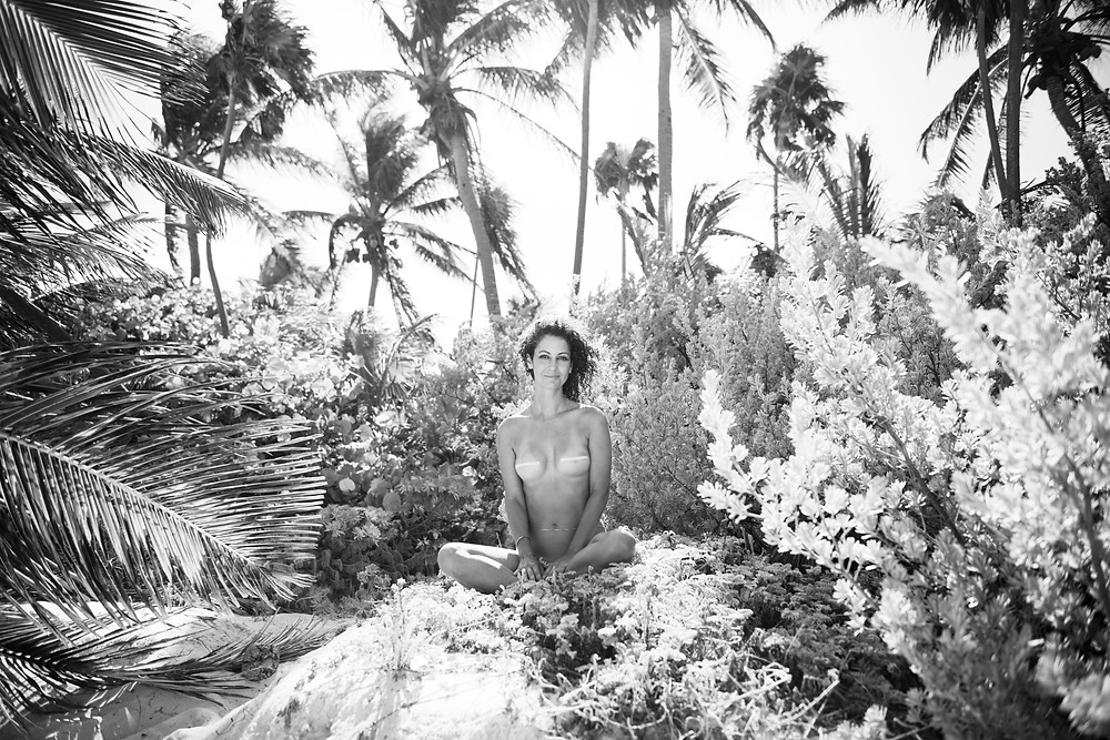 Sesión de fotos realizada por el fotógrafo americano 📷@Joelcarrillet para su proyecto internacional. 🌍Tulum 📆 Mayo 2021