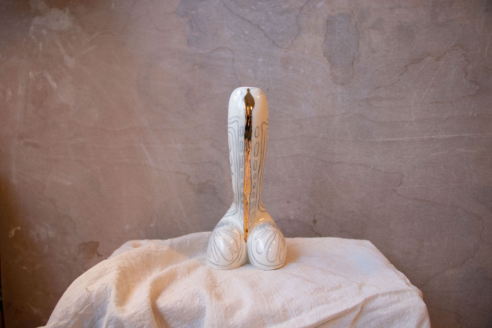 Thumbnail: Anatomy Willy Vase