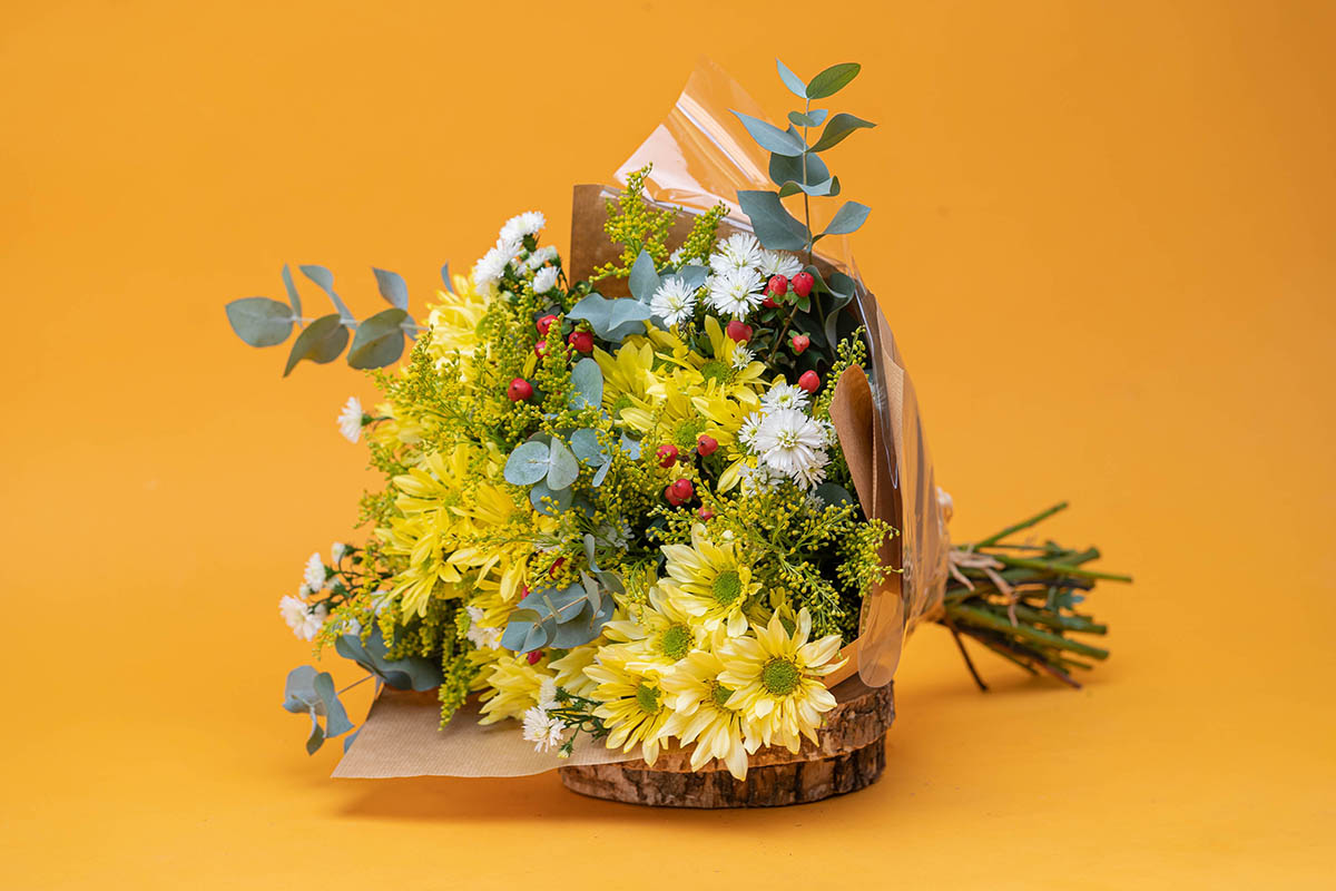 Tie Bunch Bouquet in a Jam Jar 3