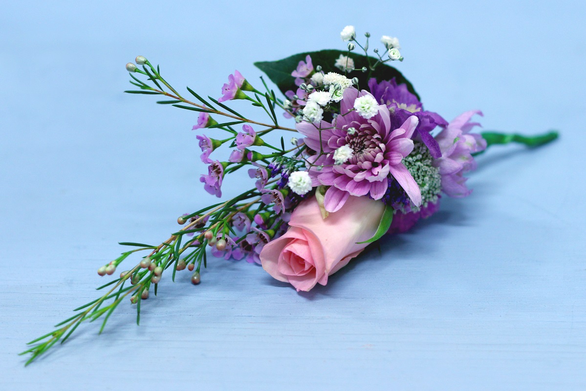 Boutonniere - Medium