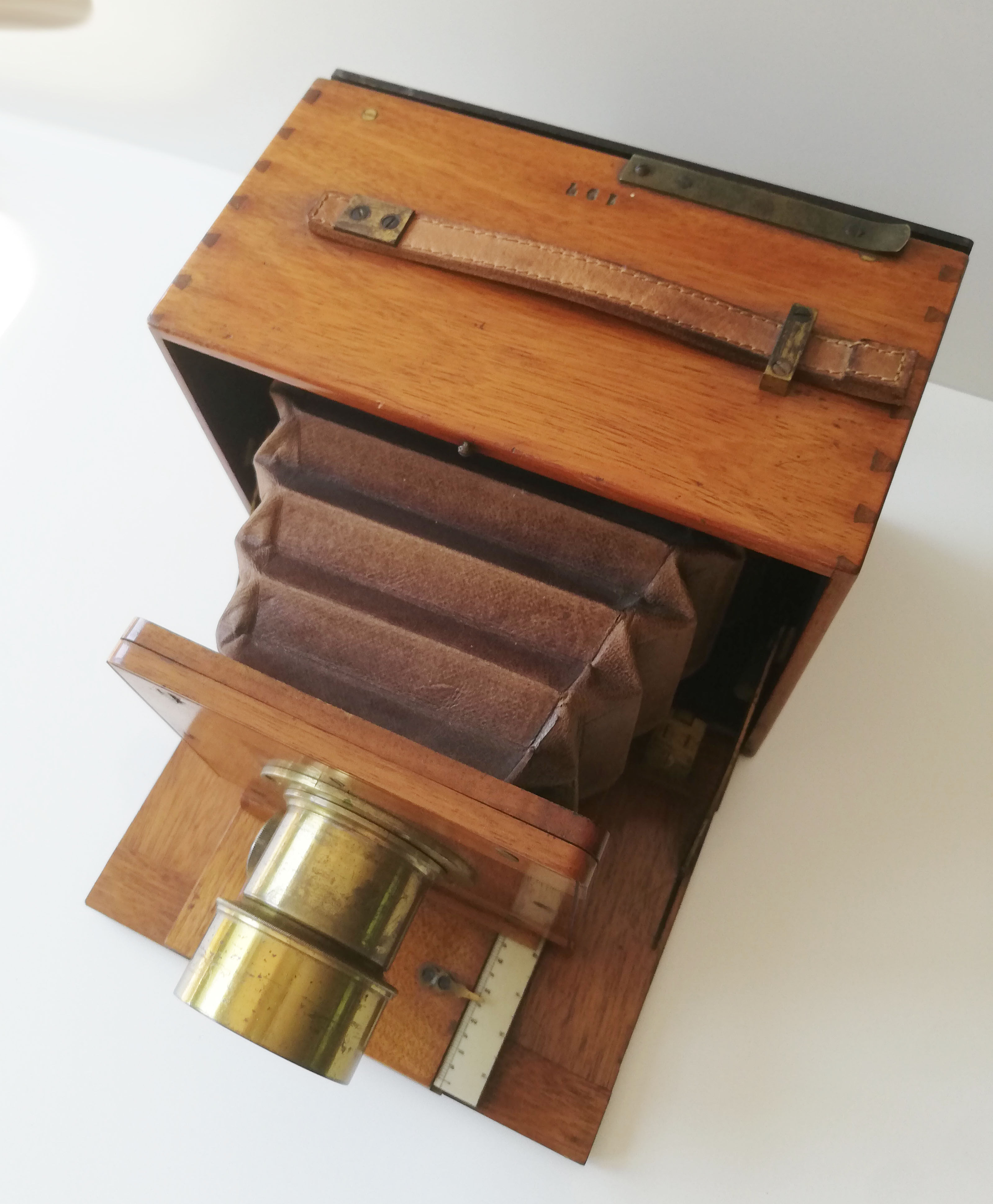 Unknow wooden camer cca 1880