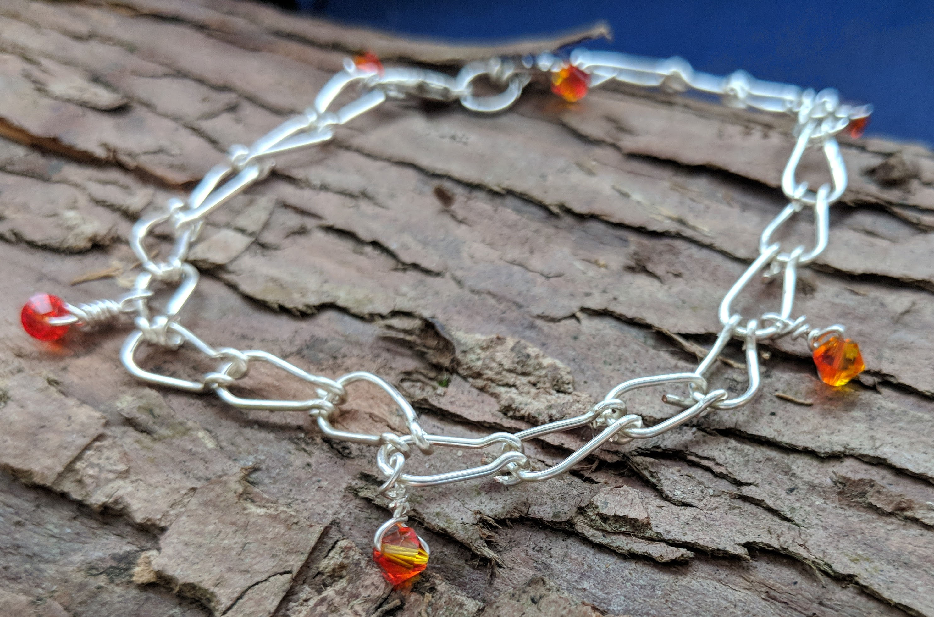 'Horseshoe' chain bracelets