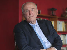 Cancillería honra a José Antonio García Belaúnde con la nueva denominación de su edificio.