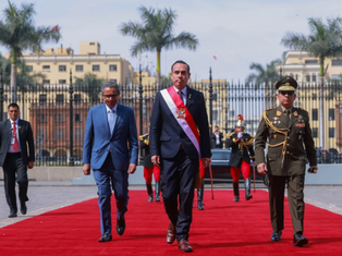 Jerí toma posesión en Palacio y propone un gobierno de transición con vistas a 2026