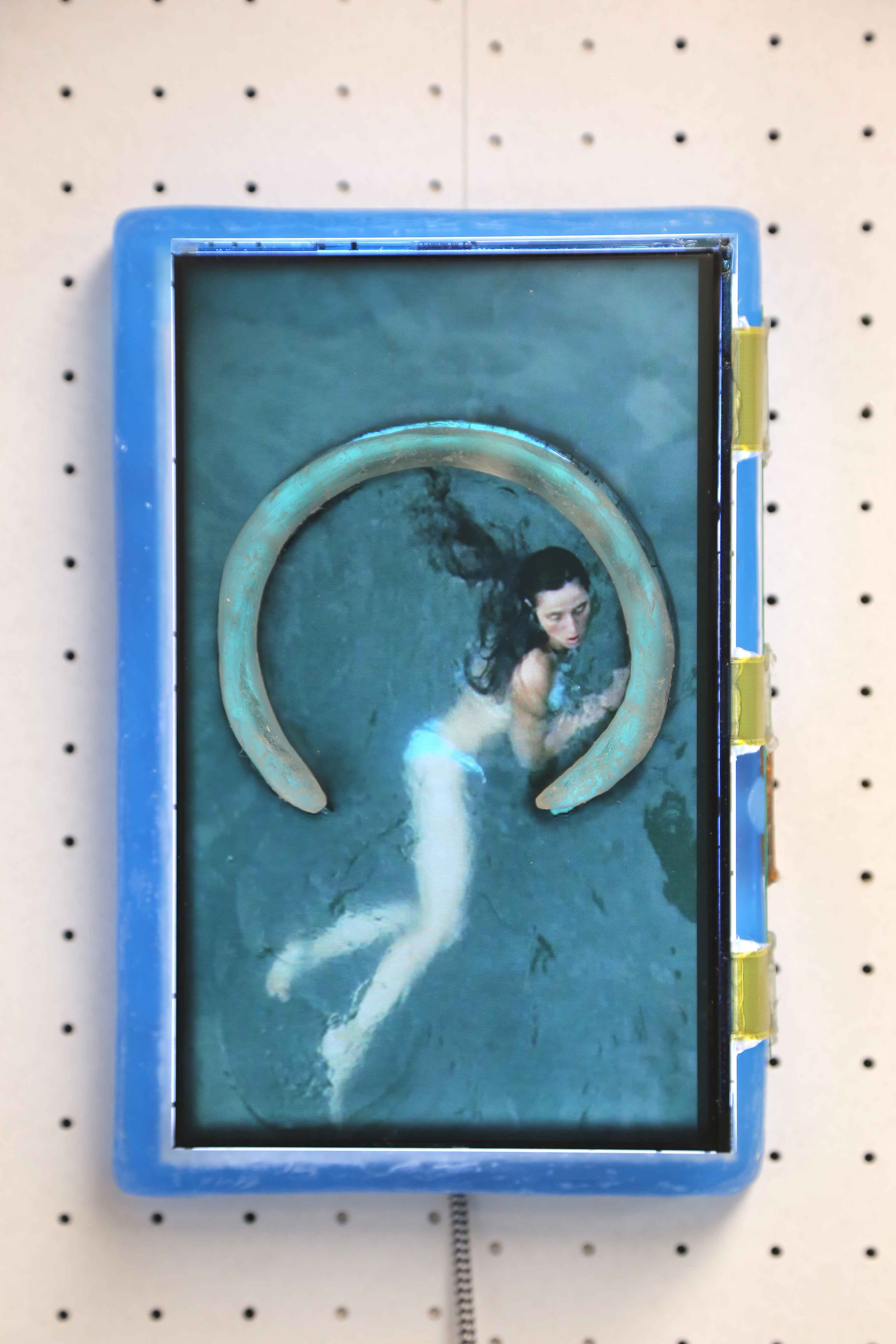 MARCK, Neue Freiheit Blau, 26cm x 17cm x 8cm, Edition of 8 +AP