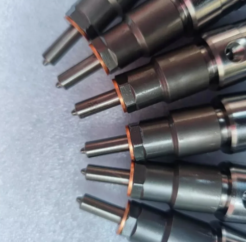 縮圖：High performance Diesel Motor Part Common Rail Fuel Injector for Bosc