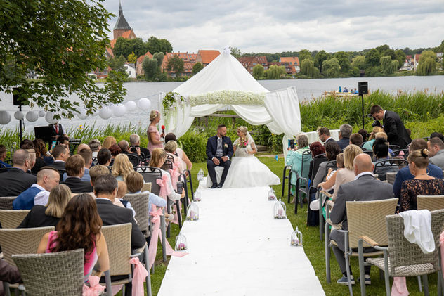 Freie Trauung Seehotel // Mölln