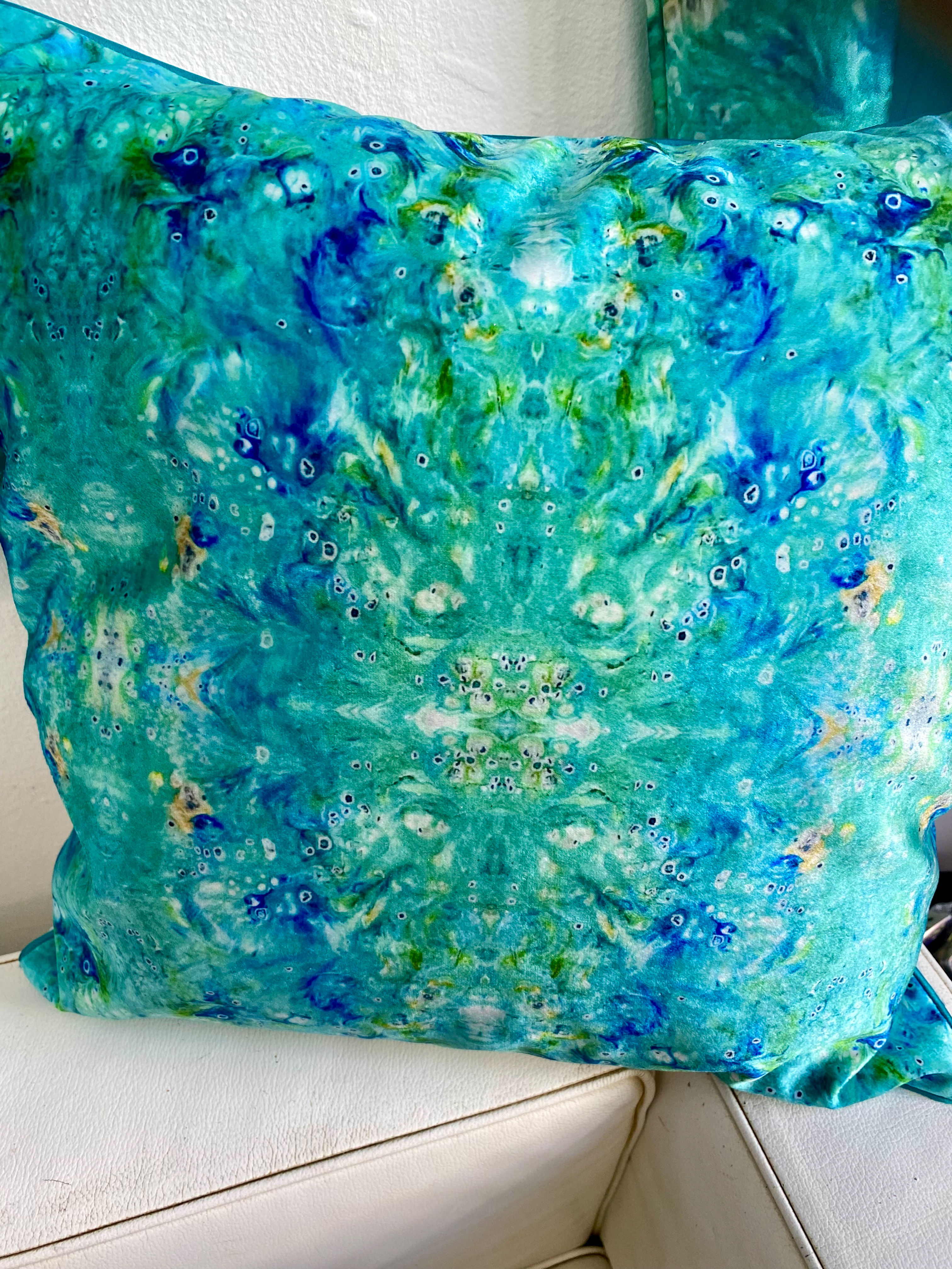 Velvet Shimmer Cushion - Fresh Spring Anemome
