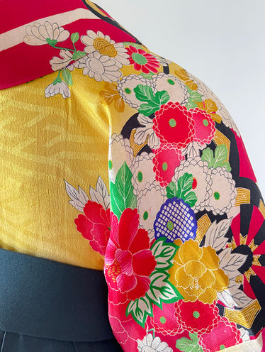 黄色矢羽文様深緑袴-6