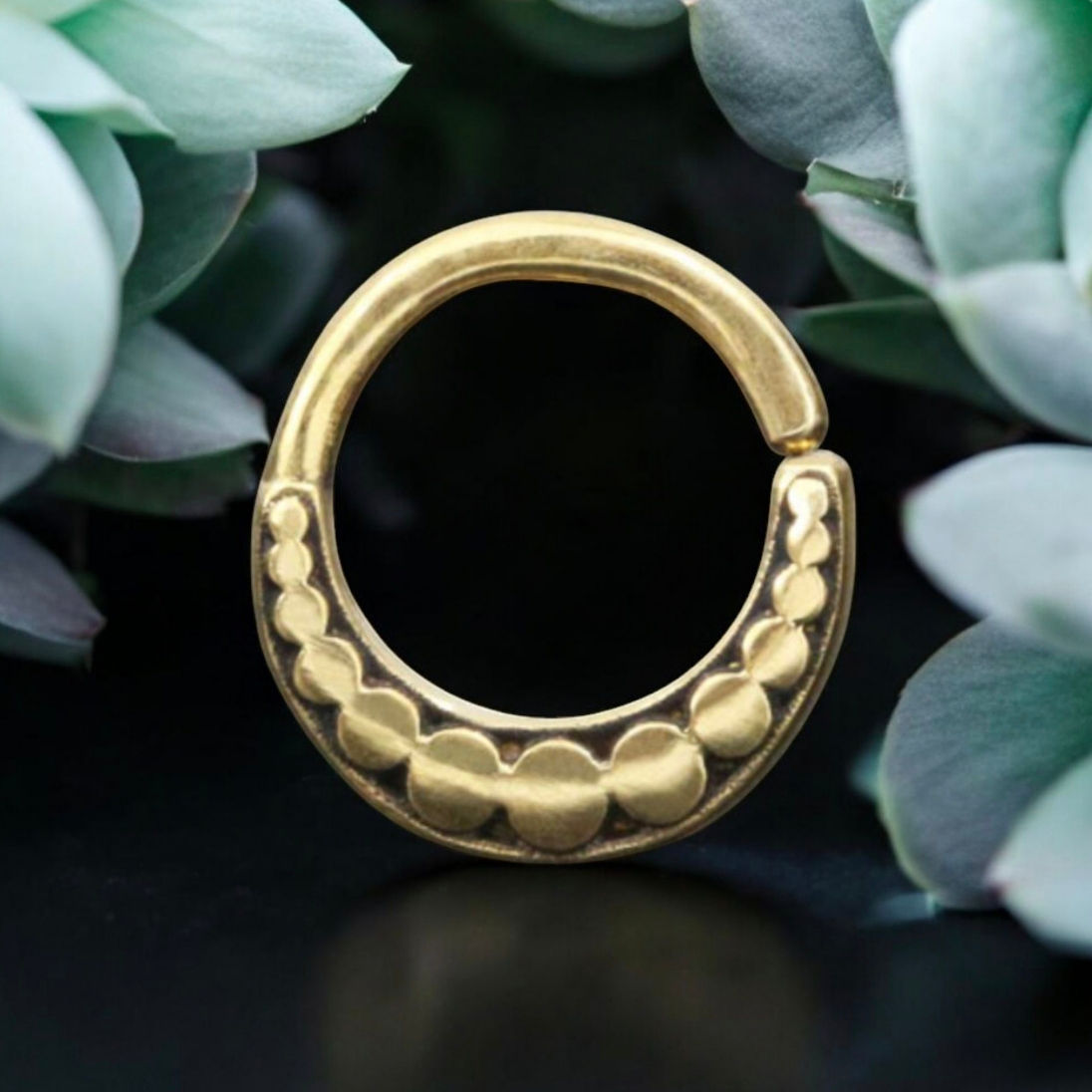 ◦•✦.Larik.✦•◦