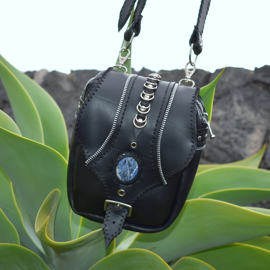 ◦•✦.Izura.✦•◦