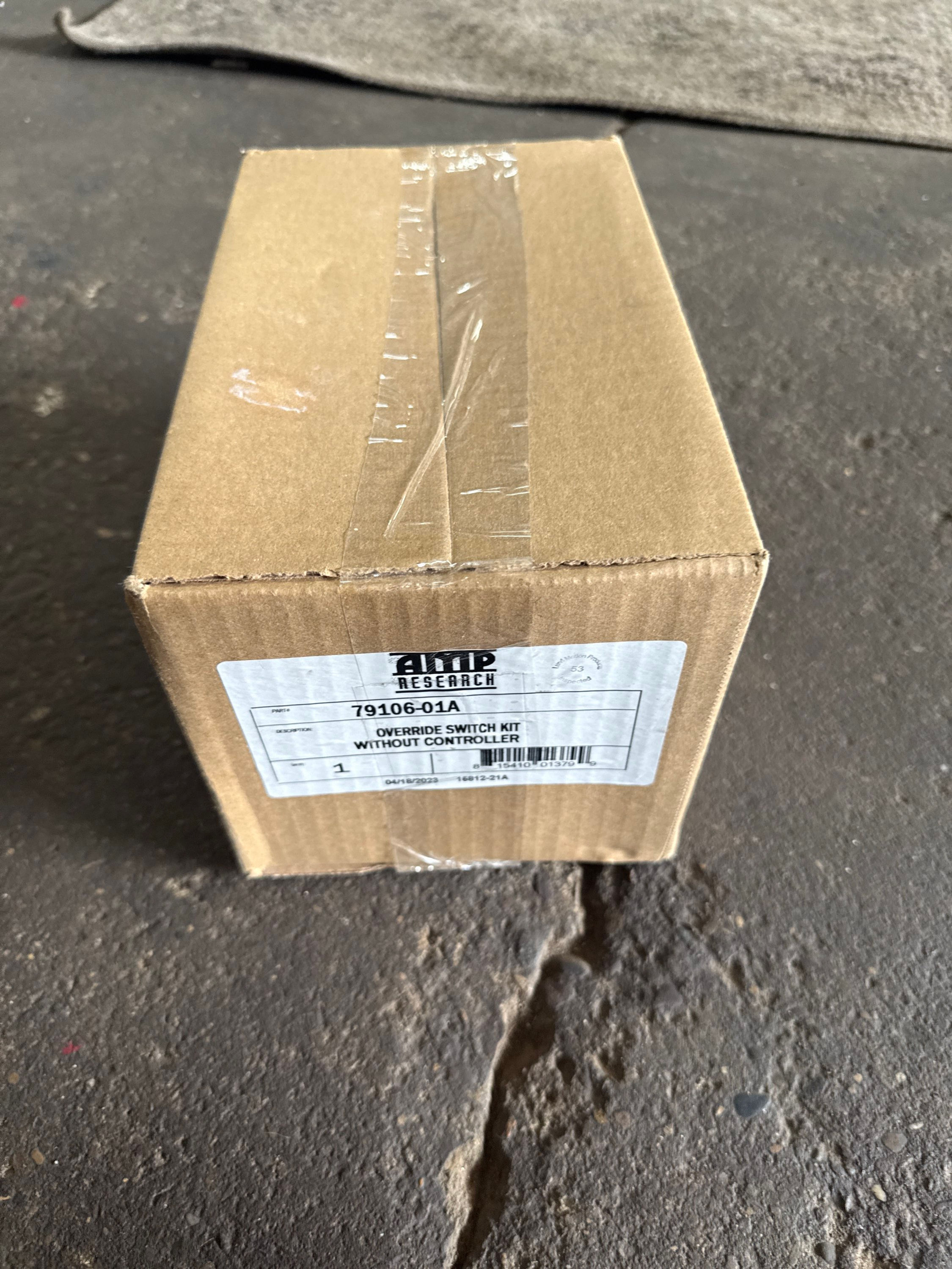 Amp Research Override Switch Kit Without Controller Part 79106-01A   E4