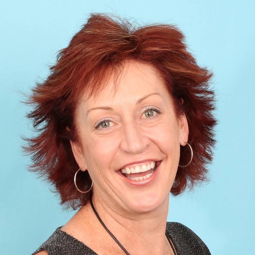 Claire's pop up petit cabaret presents DENISE HANLON
