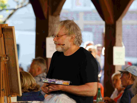 “Qui sait aimer et s’occuper est au-dessus de tout.” - Voltaire