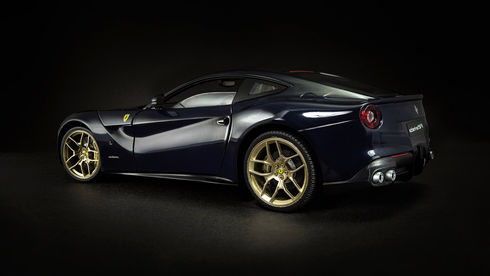 Ferrari F12 Berlinetta (2).jpg