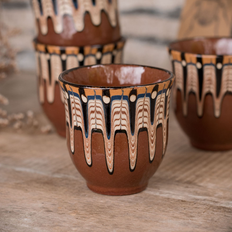 Miniature : Tasses en poterie traditionnelle bulgare, céramique artisanale authentique au décor graphique - gris groseille brocante