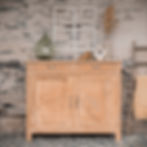 Buffet parisien ancien en bois massif restauré, avec deux tiroirs et deux portes - gris groseille boutique brocante angers