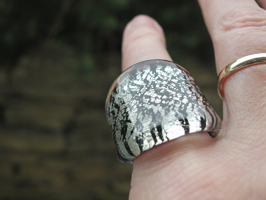 Thumbnail: Black And Silver Murano Glass Ring