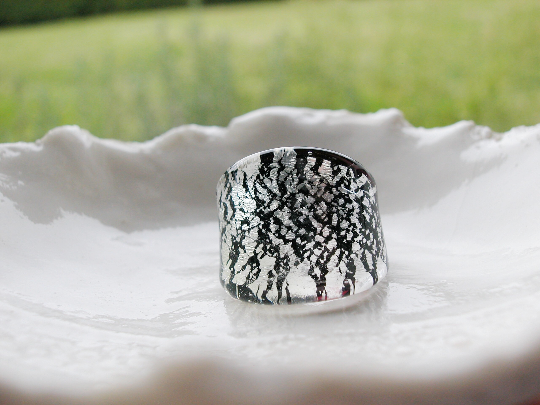 Thumbnail: Black And Silver Murano Glass Ring