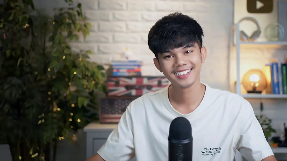 แล็คต้า เจ้าของช่องยูทูปเพื่อการเรียนรู้ภาษาอังกฤษ UNFOX English