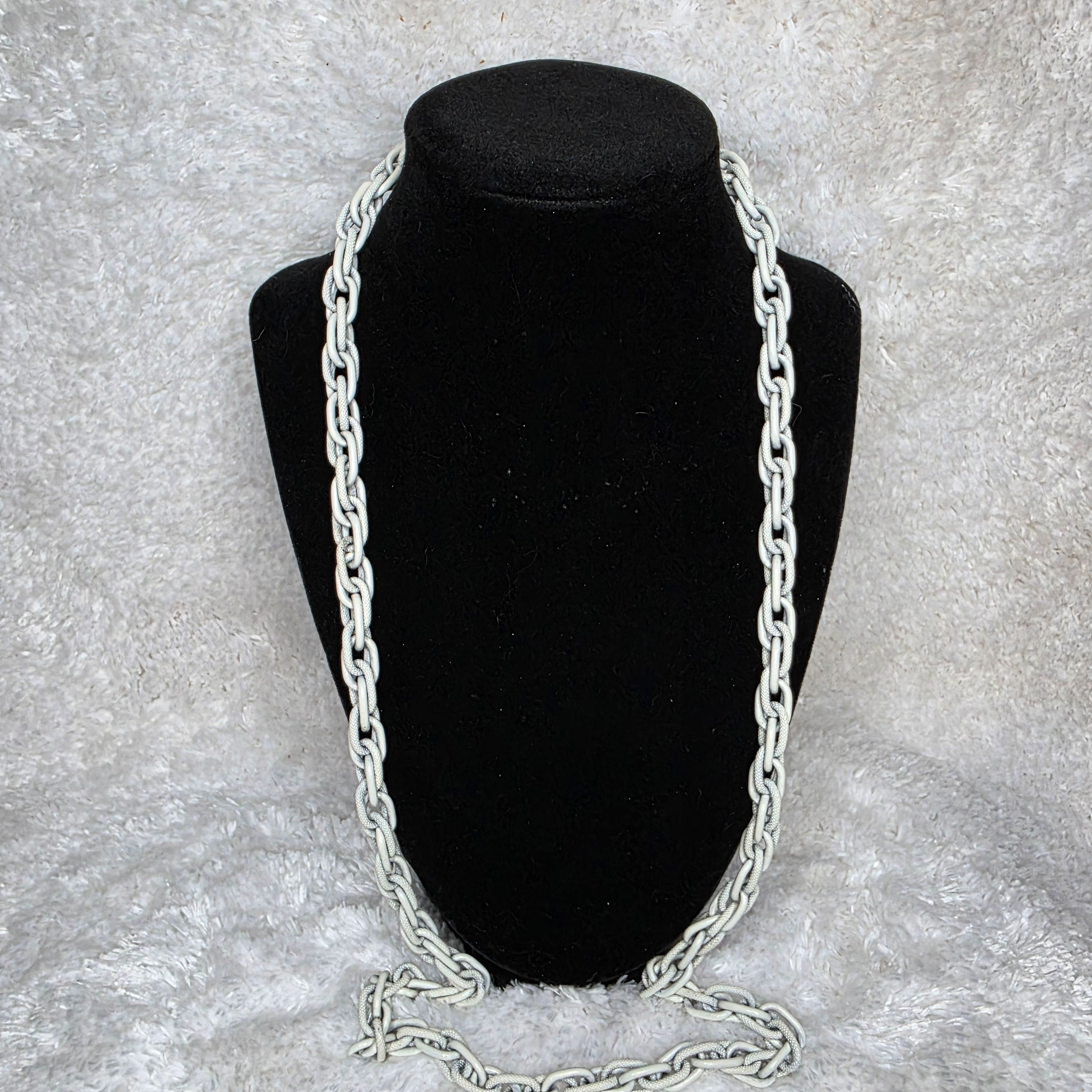 1980's White Chain Necklace