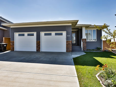 Walkout Bungalow on Greenspace: 1044 Caledonia Place, West Lethbridge
