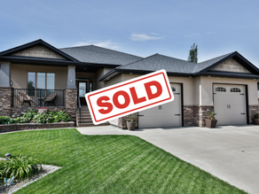 Executive Bungalow with a View: 642 Canyonview Landing W