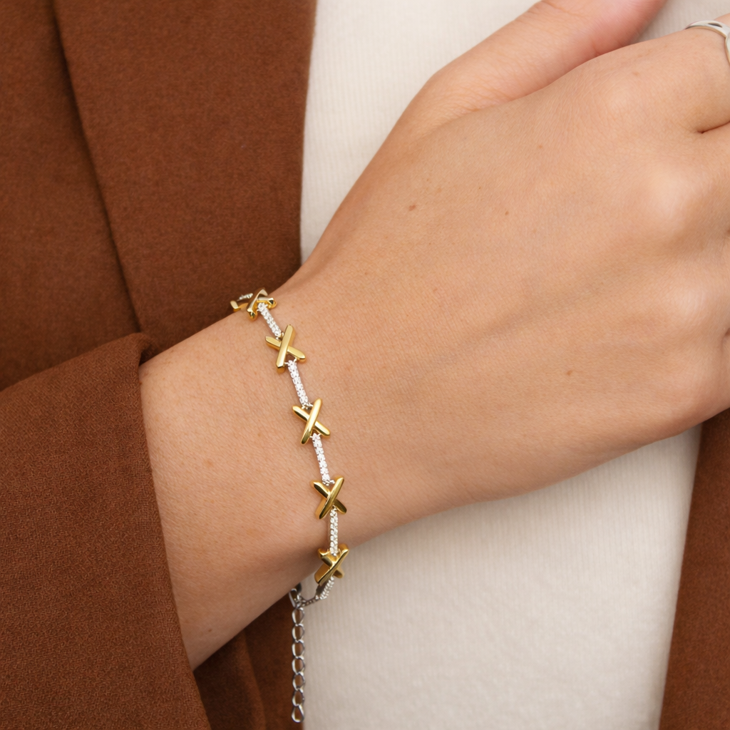 Sterling Silver stone set Love Bracelet with Yellow gold kisses