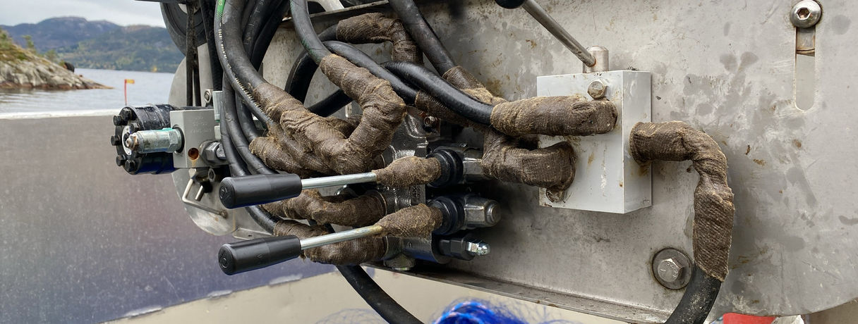 Hydraulikk utstyr aluminiumsveis på båter_ (002).jpg