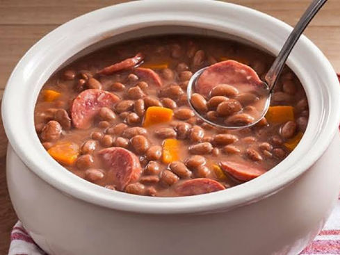 Feijão com linguiça e abóbora