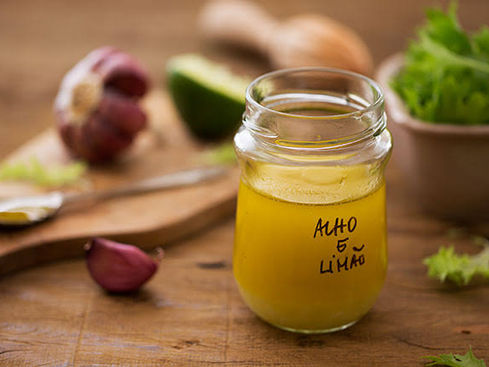 Molho de alho e limão