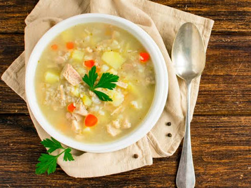 Sopa de frango com batata-doce