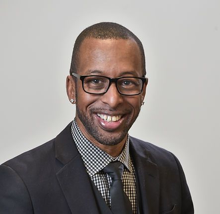 Head shot Thorne_Walter 10_2021 01 Donna.jpg