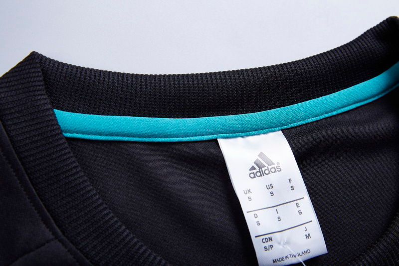 Thumbnail: Real Madrid sweater zwart