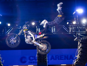 The Most "Circus Style" Moments We Found on the Internet This Month