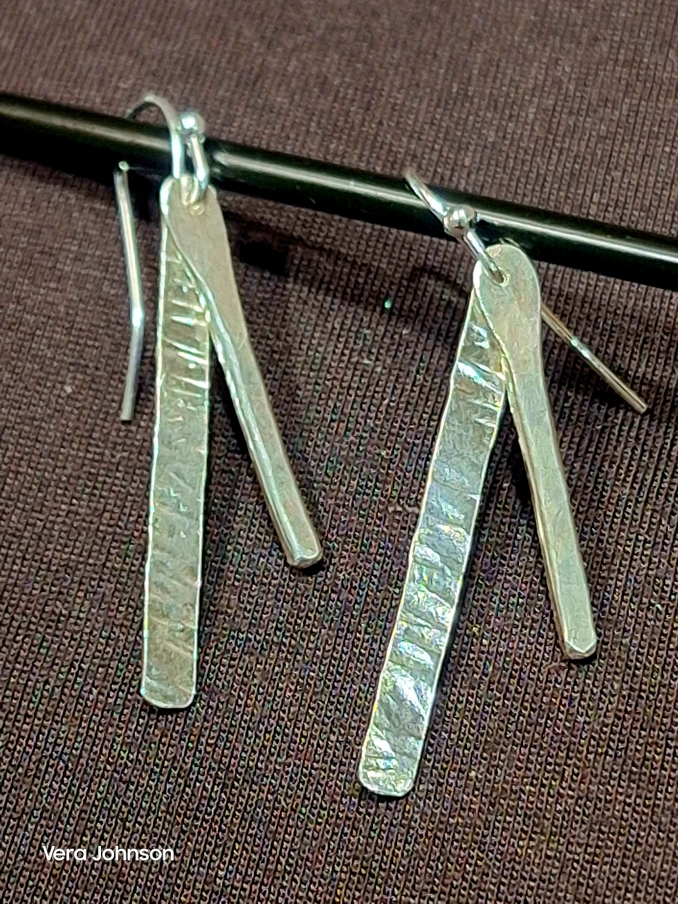 Thumbnail: Layers of sterling 