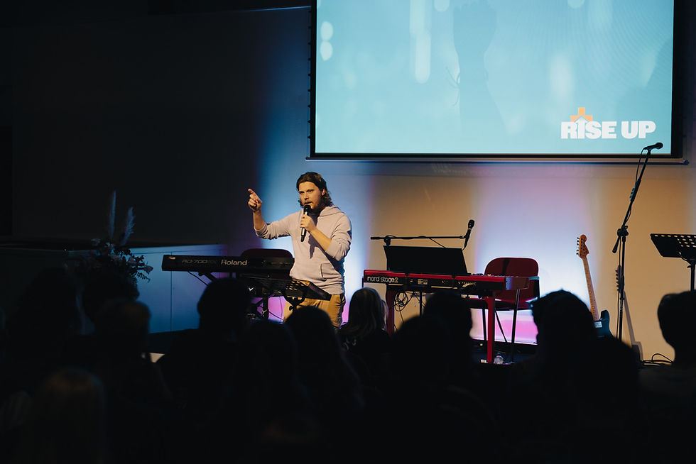 24.11.29 - Rise Up-06.jpg