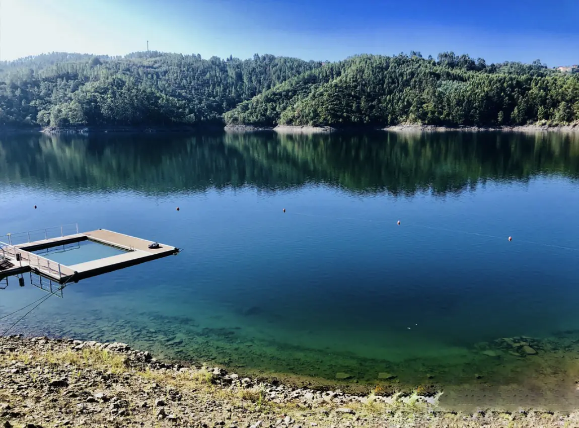 Fontes beach swimming pool at Castelo de Bode calm waters