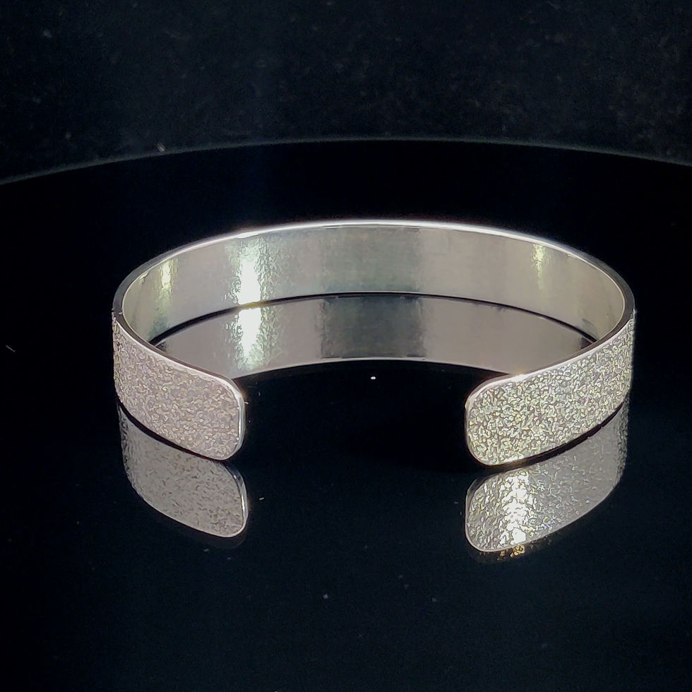 Thumbnail: Stipple texture silver cuff