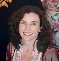 michelle serrado linkedin headshot.jpg