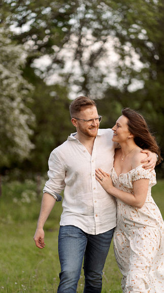 couple photoshoot outside Belfast