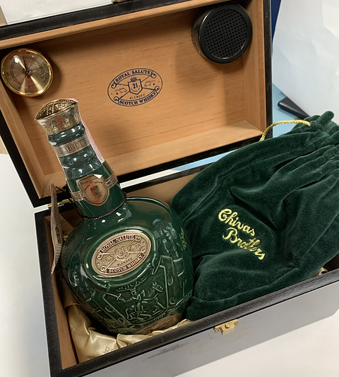 Chivas Bros. Royal Salute, Emerald Flagon in Wood Humidor