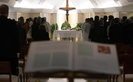 O Papa: o ministério é um dom, não uma função ou um pacto de trabalho