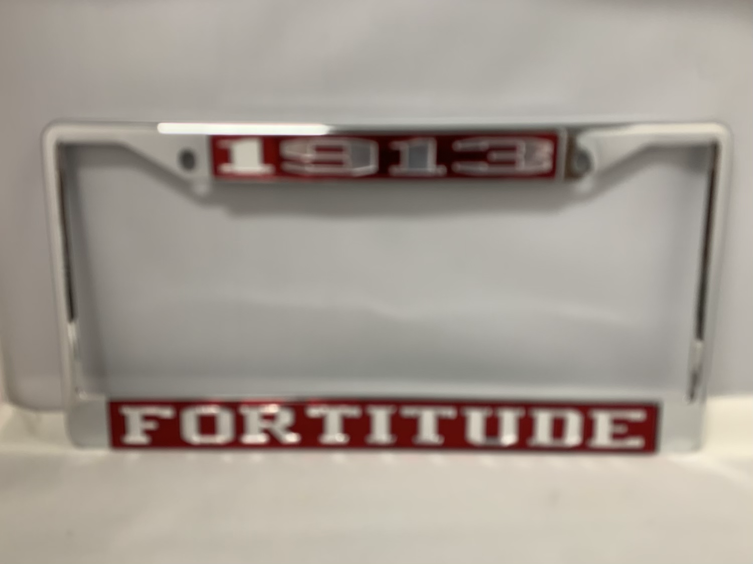 DST- -1913 FORTITUDE RED BACKGROUND MIRROR LETTERS
