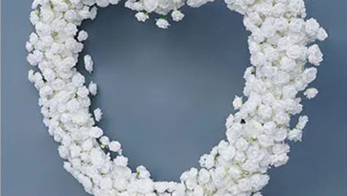 💐 Floral Flower Walls and Heart backdrops
✨ Now available to hire for Private Functions, Parties, and other Events 🥳
📍Serving Birmingham and West Midlands.